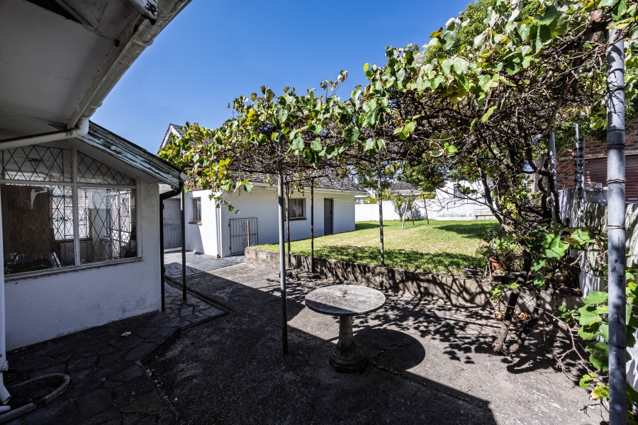 4 Bedroom Property for Sale in Berea Eastern Cape